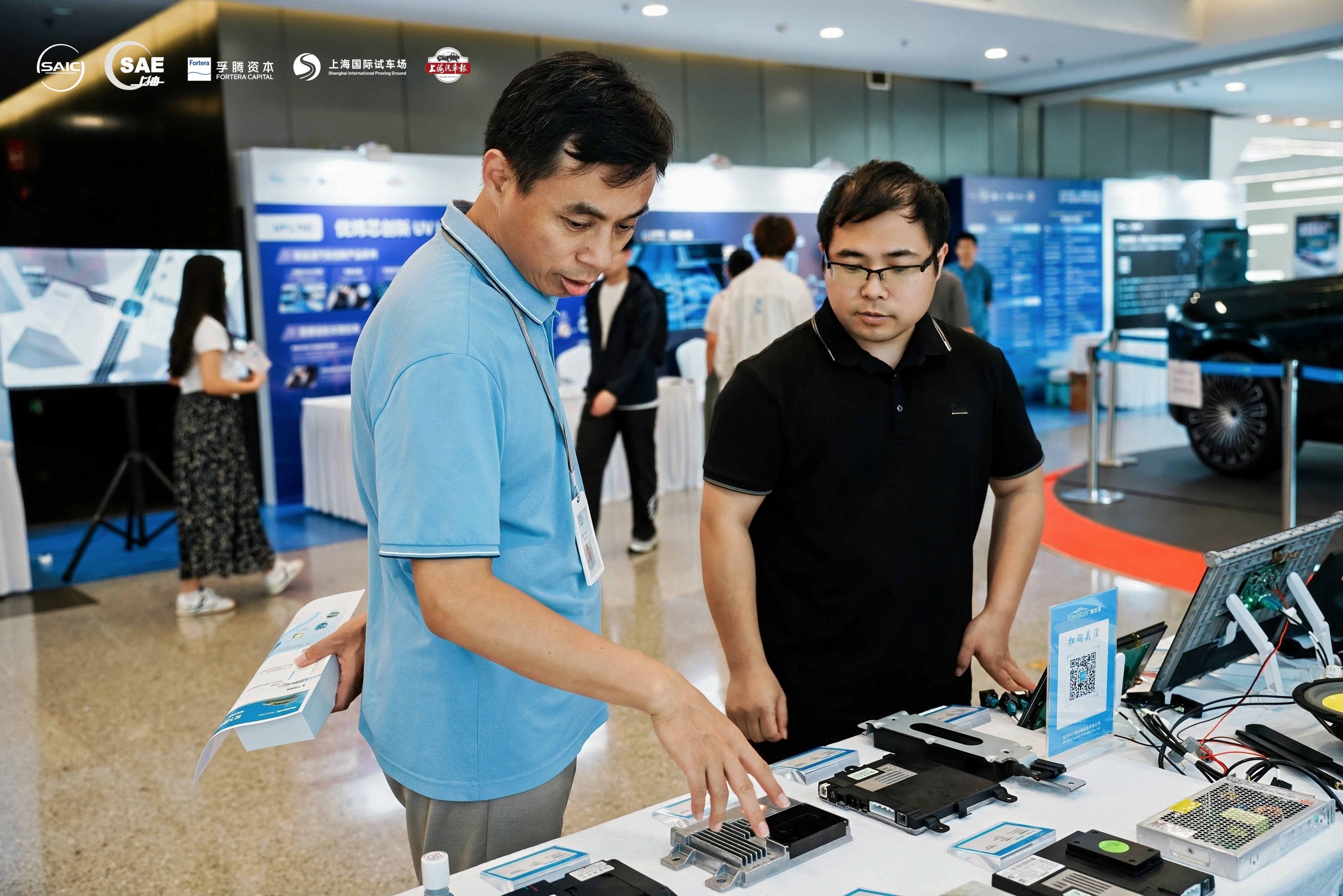 广通远驰5G网联模组与AI智能座舱模组